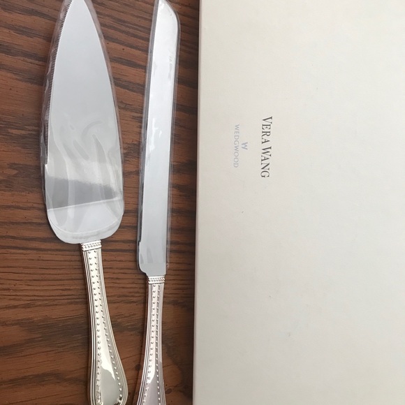 Wedding cake knife and server set - Picture 1 of 1